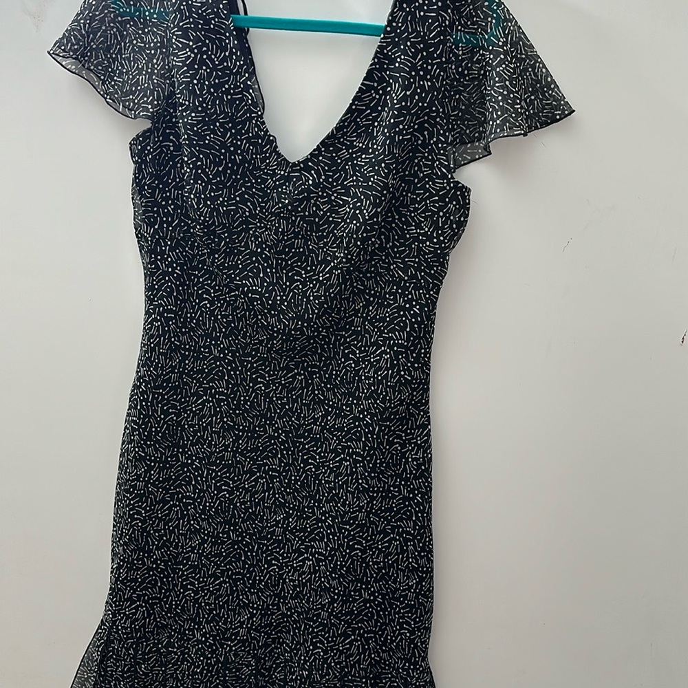 POMPONIX DRESS V NECK